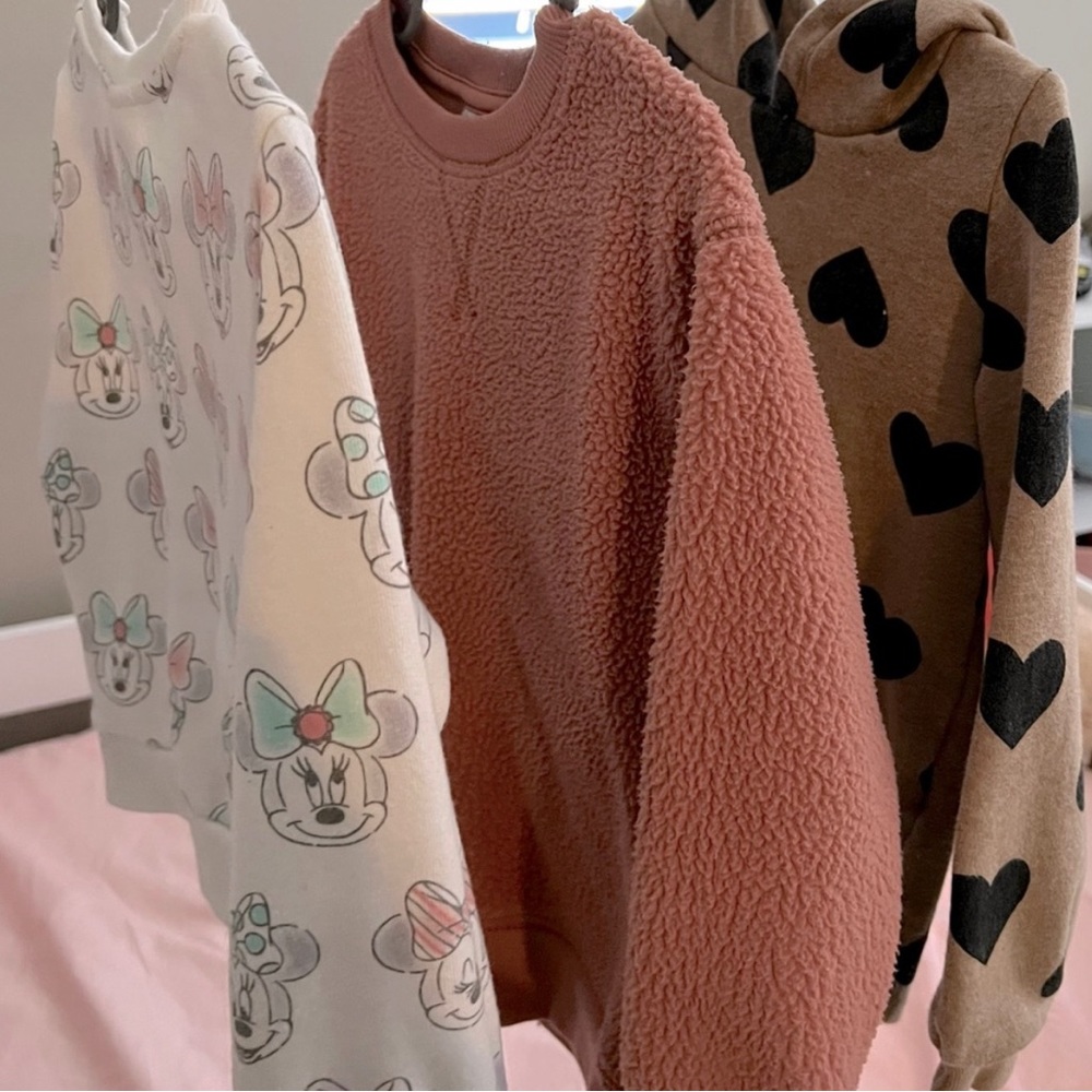 Sweaters 4T
